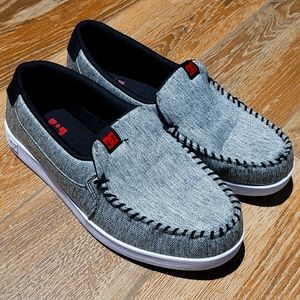 DC Villains gray/white mens size 11